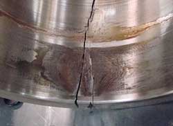 Fatigue fracture of a cylindrical inner race through a lifting hole